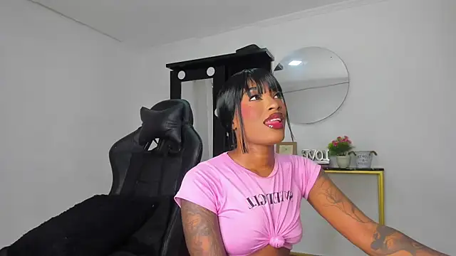 Emattaylor online show from November 7, 2025, 11:43 am