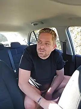 Trucker Hunter online show from February 19, 2025, 1:28 pm