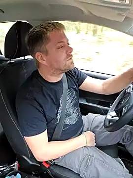 Trucker Hunter online show from February 21, 2025, 9:02 am