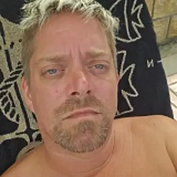 Trucker Hunter online show from October 25, 2025, 10:23 am