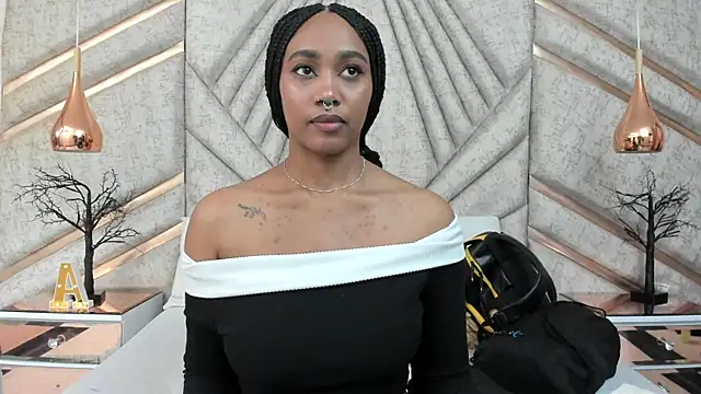 AgataRinaldi online show from February 12, 2026, 11:44 pm