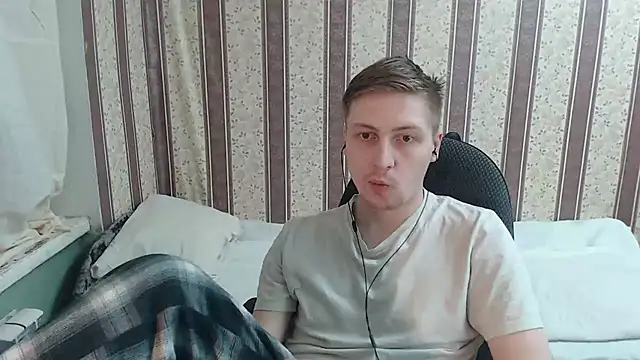 darienlarge online show from March 6, 2025, 11:53 pm