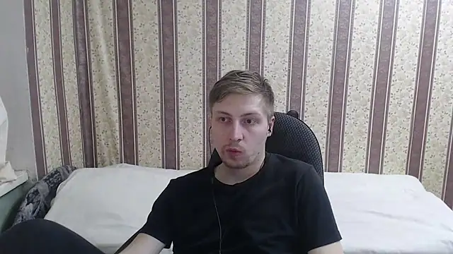 darienlarge online show from March 21, 2025, 8:40 pm