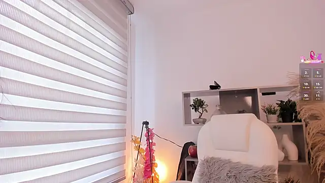 Snapshot of Alexandra_ra chatting on February 11, 2026, 7:52 pm Alexandra ra online show from February 11, 2026, 7:52 pm