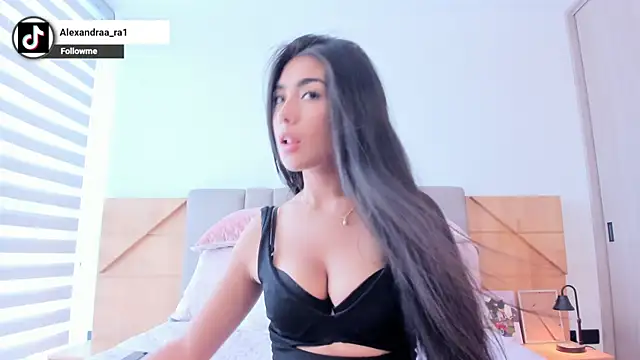 Snapshot of Alexandra_ra chatting on July 11, 2026, 4:32 pm Alexandra ra online show from July 11, 2026, 4:32 pm