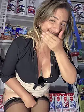 sammyqueenx21 online show from February 11, 2025, 10:39 pm