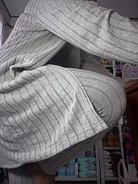 sammyqueenx21 online show from March 6, 2025, 3:13 pm