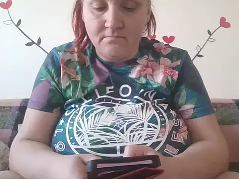 Snapshot of LaraXXX38 chatting on March 9, 2026, 6:39 am LaraXXX38 online show from March 9, 2026, 6:39 am