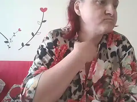 Snapshot of LaraXXX38 chatting on May 26, 2026, 5:25 am LaraXXX38 online show from May 26, 2026, 5:25 am