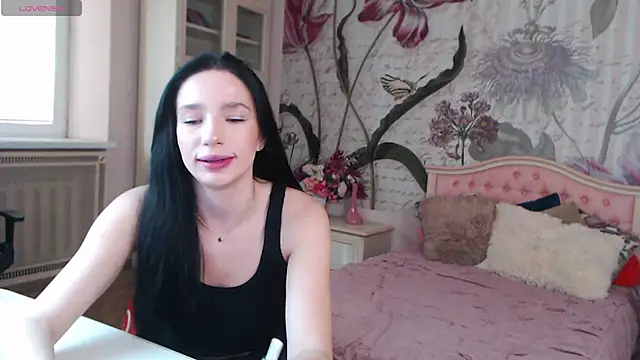 AliciaBow online show from September 24, 2025, 1:03 pm