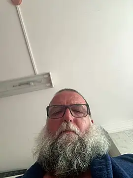 Snapshot of Noitelivre chatting on April 27, 2026, 6:28 pm Noitelivre online show from April 27, 2026, 6:28 pm