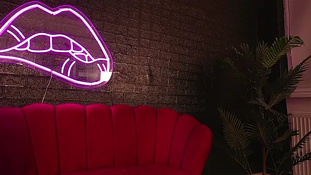 ScarlettQuate online show from March 18, 2025, 11:53 pm