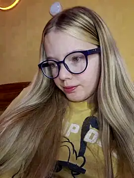 -veranito- online show from March 20, 2025, 3:02 am