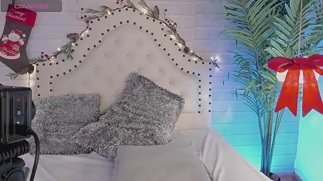  Eurekaa  online show from December 13, 2024, 11:39 pm