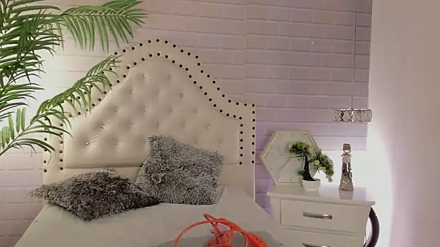  Eurekaa  online show from February 28, 2025, 8:28 pm