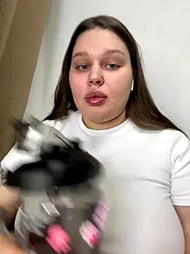 perfect sweety girl online show from September 26, 2025, 6:45 pm