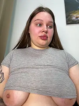 perfect sweety girl online show from October 16, 2025, 7:15 pm