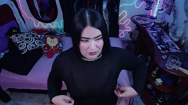 lufek23 online show from April 14, 2026, 1:39 pm