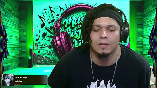 chino roz online show from March 14, 2025, 3:25 pm