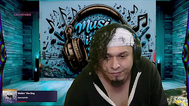 chino roz online show from March 17, 2025, 2:56 pm