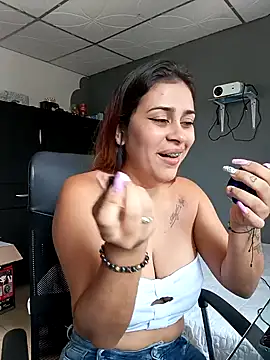 Latina sexy1 online show from February 22, 2025, 5:46 pm