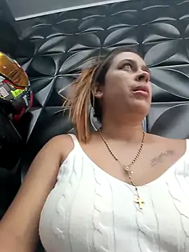 Latina sexy1 online show from April 20, 2026, 8:32 pm