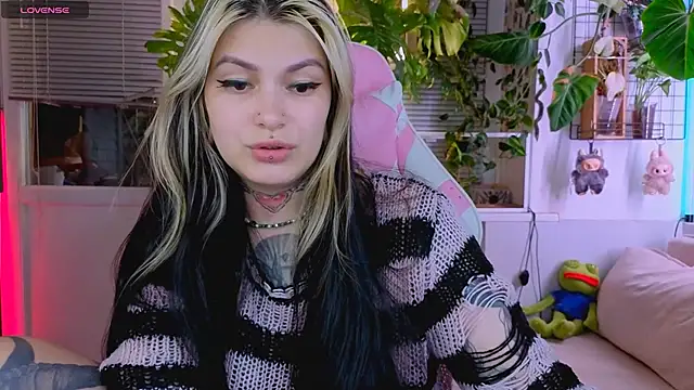 jelya sg online show from September 8, 2025, 3:33 pm