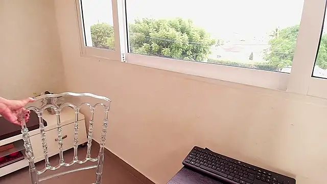 Sassy--Girl online show from October 3, 2025, 6:05 pm