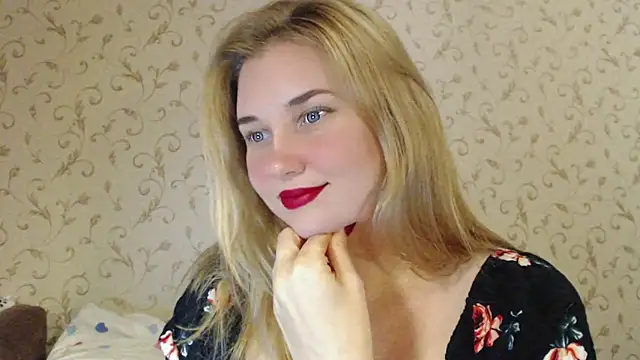 mmmPinUpGirl online show from September 9, 2025, 5:56 pm