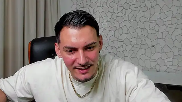 Snapshot of ClintMasters chatting on June 3, 2026, 5:54 am ClintMasters online show from June 3, 2026, 5:54 am