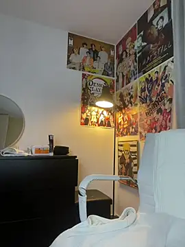 xSelena online show from March 16, 2025, 11:14 pm