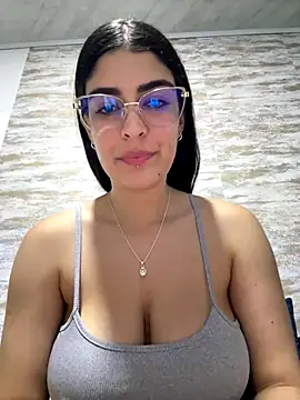  Niah  online show from October 10, 2025, 11:15 pm