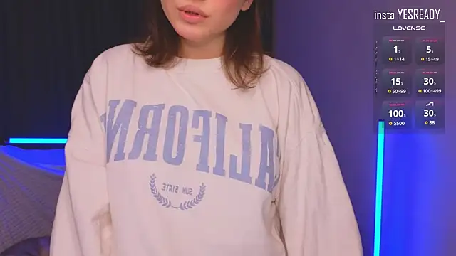 Eva Doo online show from December 4, 2024, 2:26 pm