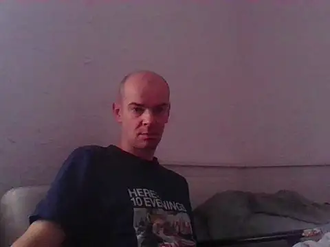 Snapshot of BadRec40 chatting on February 15, 2026, 7:05 am BadRec40 online show from February 15, 2026, 7:05 am
