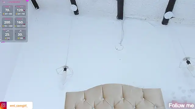 emily campbell  online show from January 16, 2025, 1:47 pm