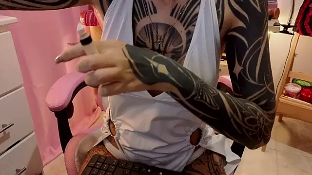 goddess vee  online show from April 22, 2026, 11:39 pm