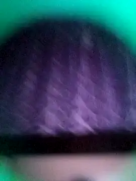 LeilaSaint online show from September 24, 2025, 4:43 pm