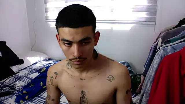 sorry-mom69 online show from September 21, 2025, 5:58 pm