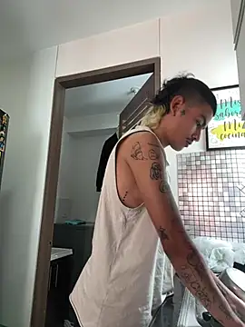 sorry-mom69 online show from April 9, 2026, 2:00 pm