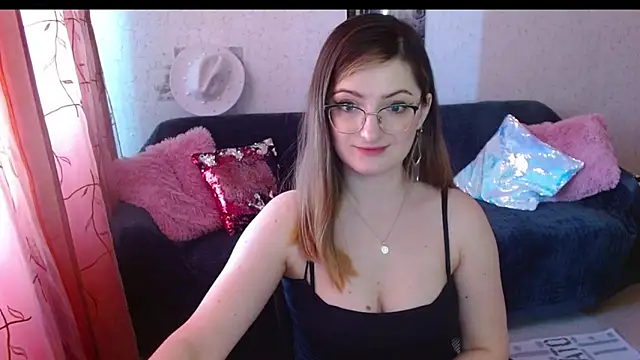 Snapshot of Arielsssplash chatting on June 18, 2026, 9:14 am Arielsssplash online show from June 18, 2026, 9:14 am