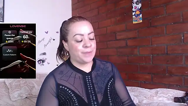 LIila28six online show from April 20, 2026, 2:09 pm