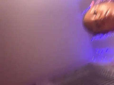 Kayyummy98 online show from April 6, 2026, 6:25 am