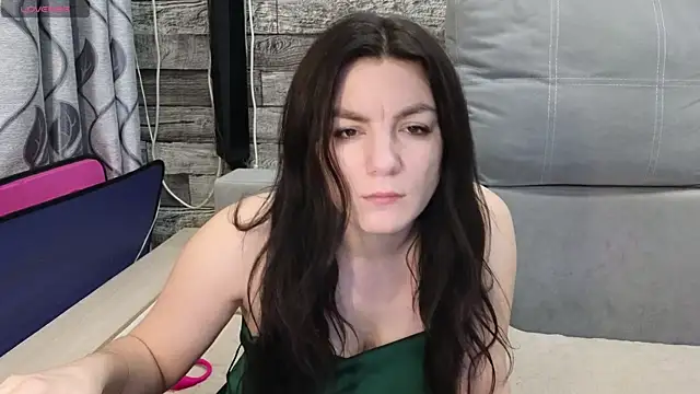 Vika loves you online show from January 9, 2026, 2:42 pm