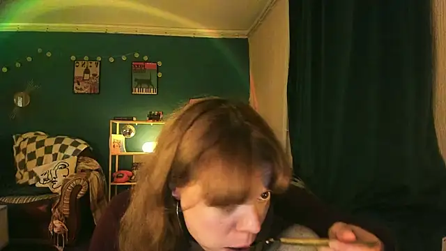 ClancyMorissey online show from October 6, 2025, 6:49 pm