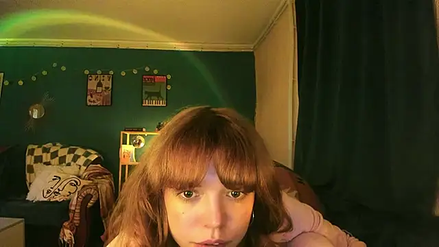 ClancyMorissey online show from October 13, 2025, 6:41 pm