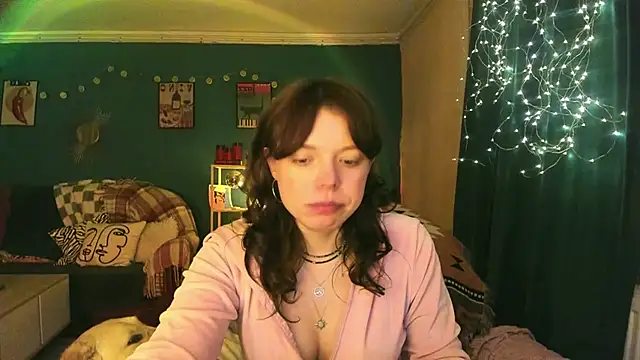 ClancyMorissey online show from April 18, 2026, 9:26 pm