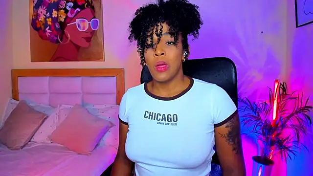 AitanaBrown  online show from April 4, 2026, 3:42 pm