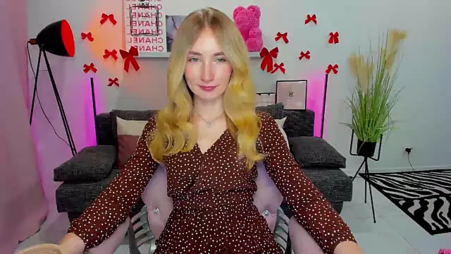 Snapshot of bella__rose chatting on February 18, 2025, 7:19 pm bella rose online show from February 18, 2025, 7:19 pm