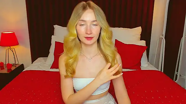 Snapshot of bella__rose chatting on March 10, 2025, 7:18 pm bella rose online show from March 10, 2025, 7:18 pm