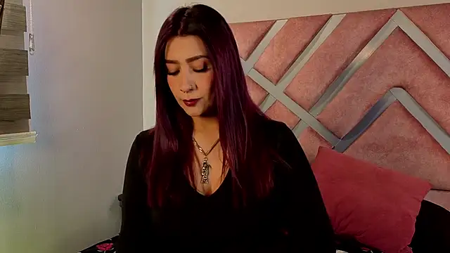  kelly hous36 online show from November 20, 2025, 12:38 pm